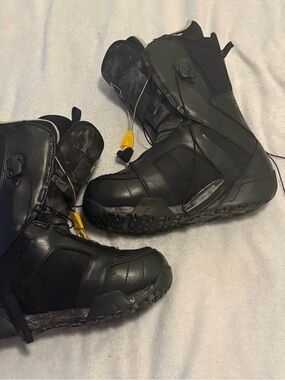 Men's Black Snowboard Boots - Comfortable All-Mountain Fit Burton Ruler